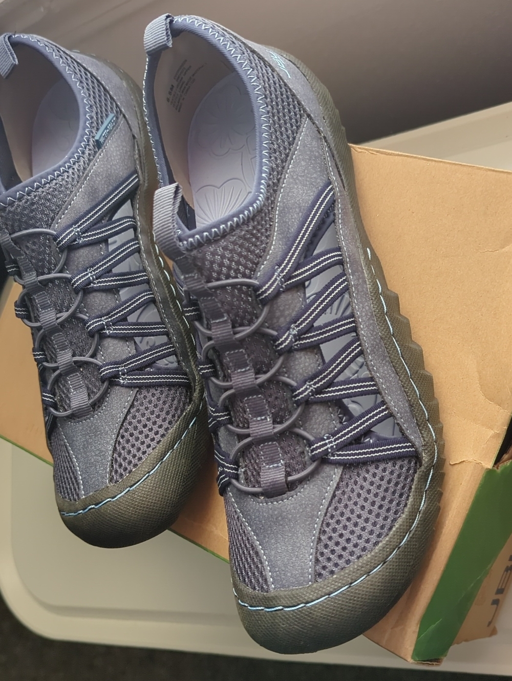Water Shoes - Picture 8 of 16